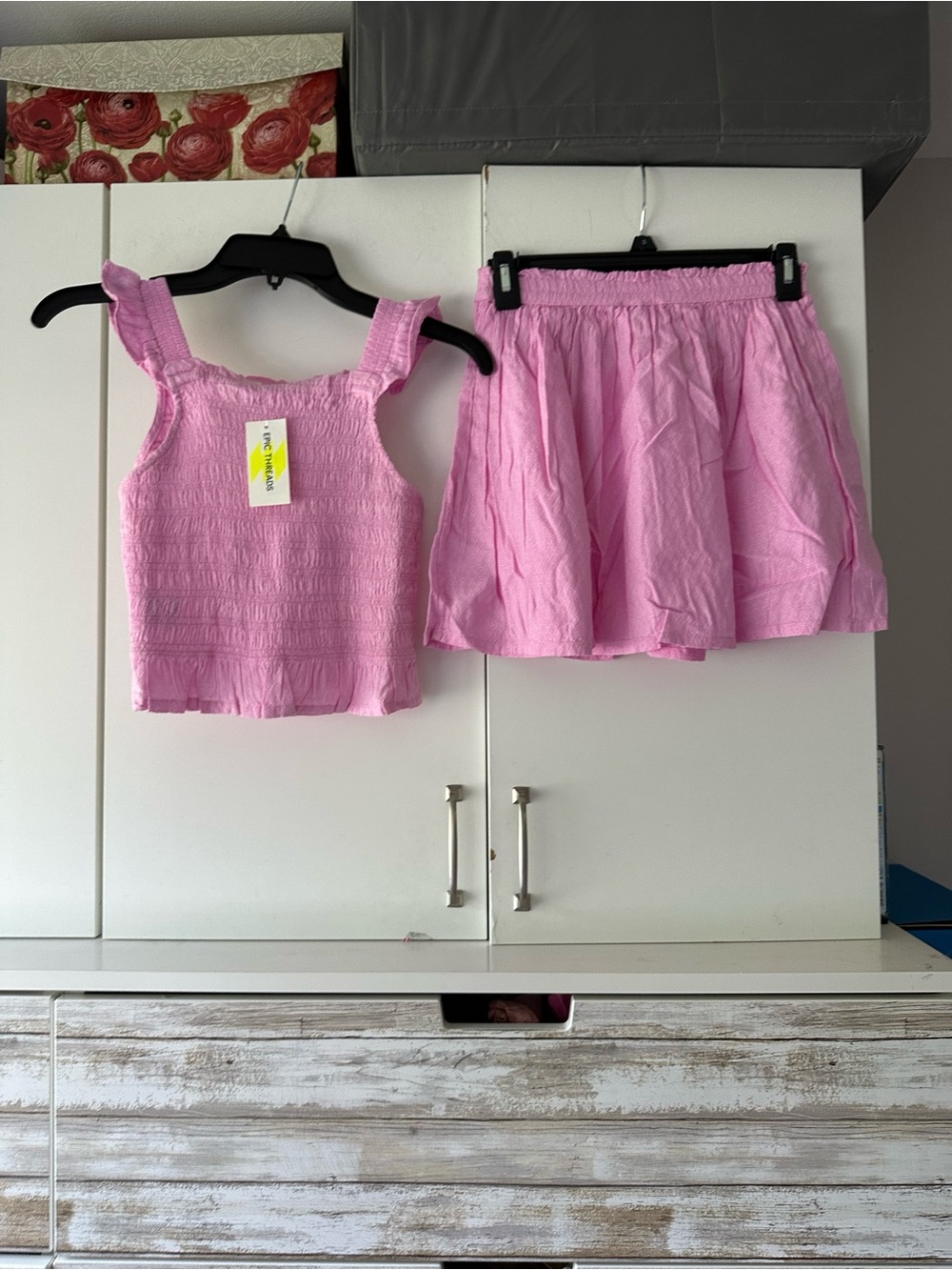🌸 NWT Epic Threads Girls Pink Smocked Top & Skirt 2-Piece Set Size M 10-12